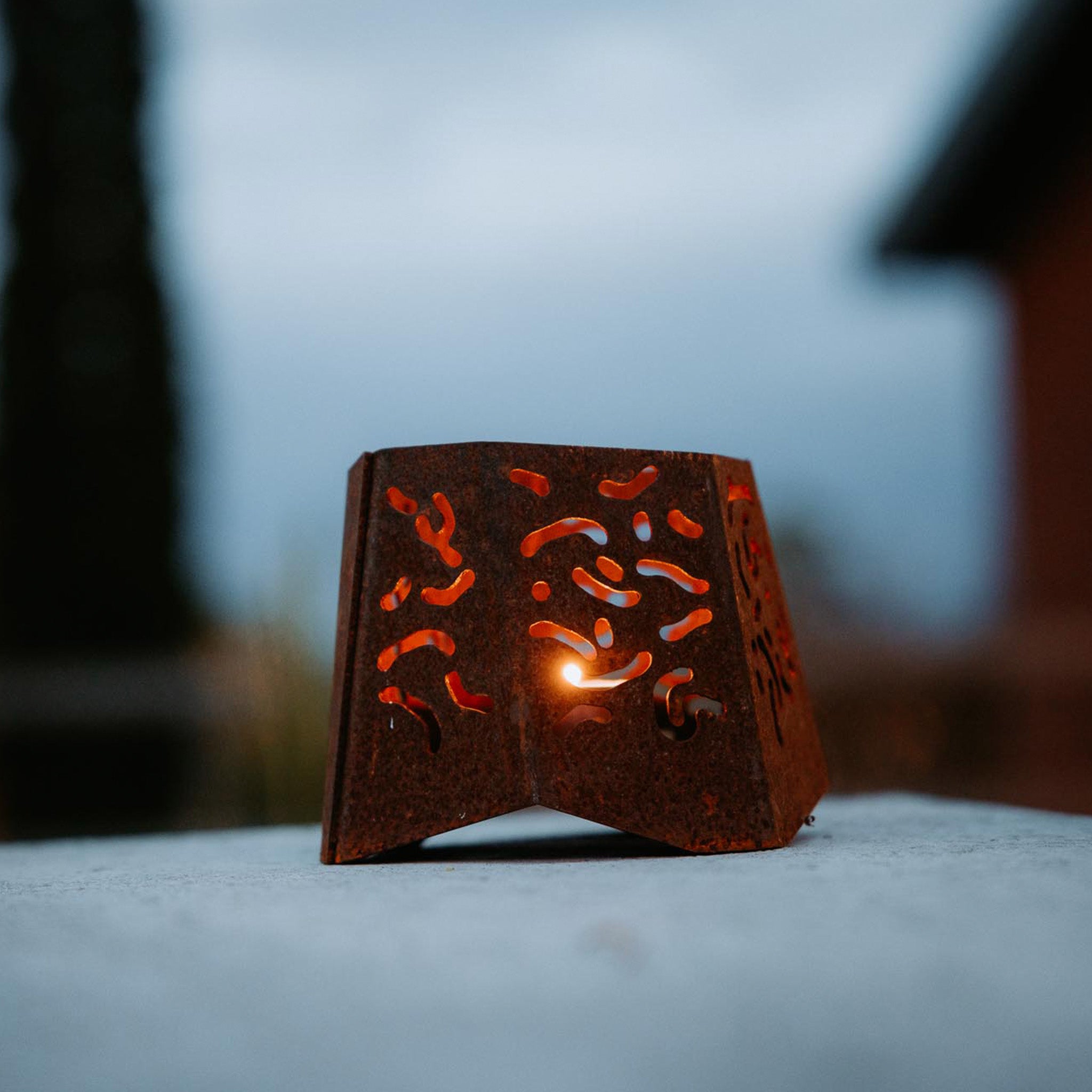 HEAT - Värmeljushållare i cortenstål för utomhusbruk