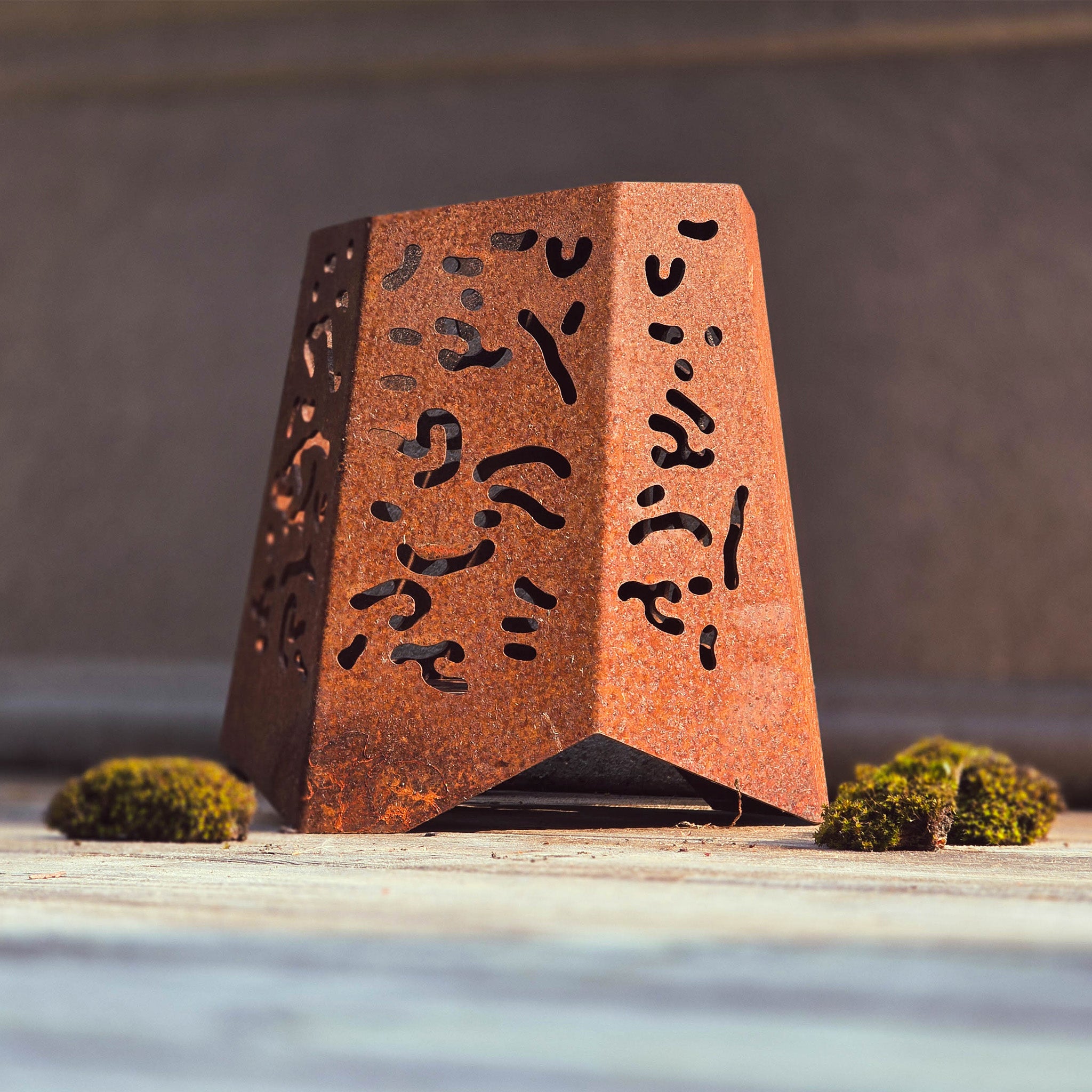 FIRE - Marschallhållare i cortenstål för utomhusbruk