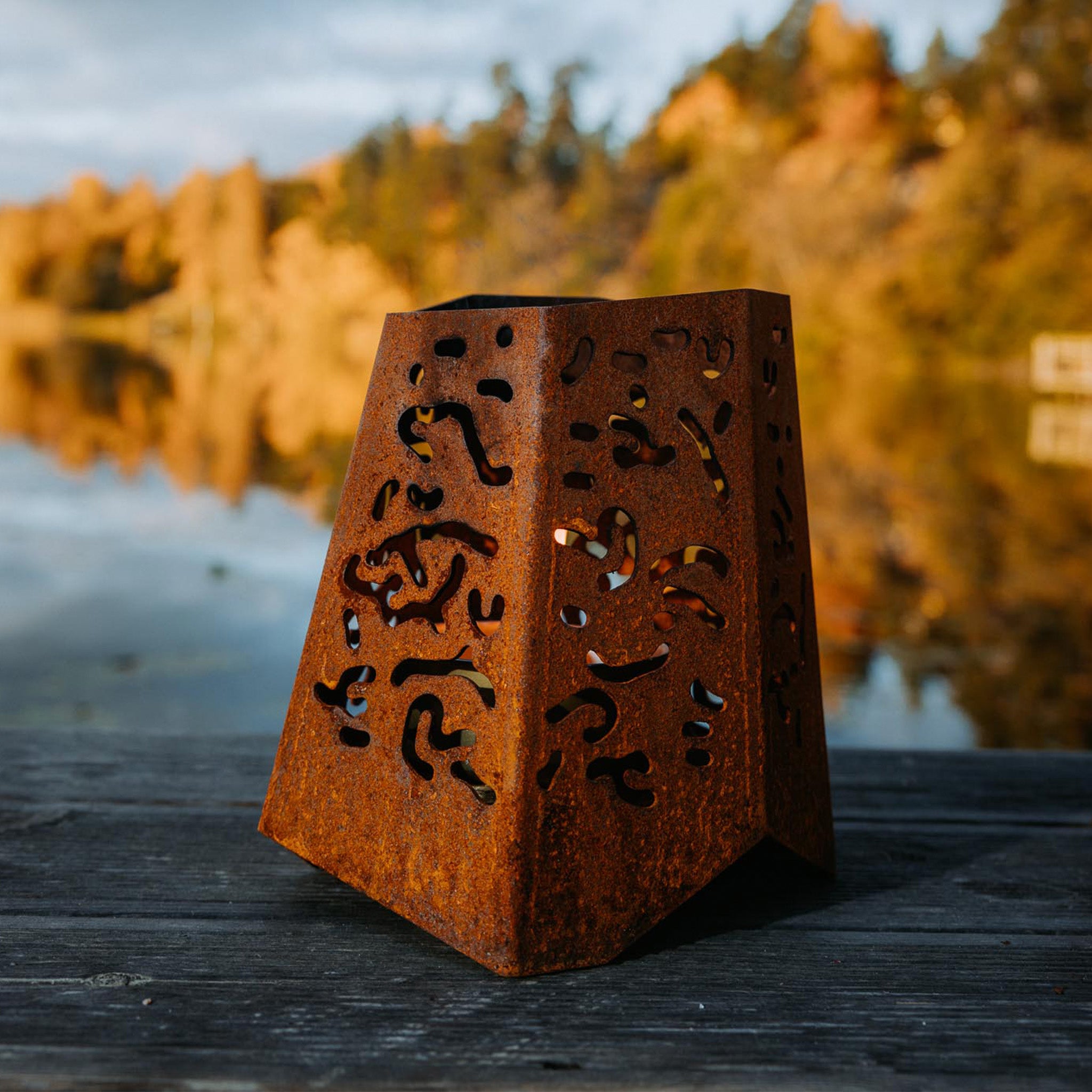 FIRE - Marschallhållare i cortenstål för utomhusbruk